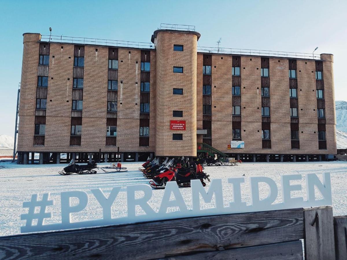 Hotel Pyramiden ภายนอก รูปภาพ